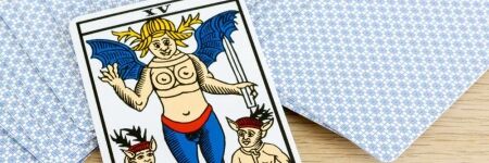 Şeytan Tarot Kartı: Anlamı ve Yorumu