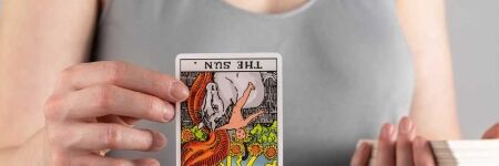 Güneş Tarot Kartı: Anlamı ve Yorumu