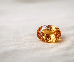 Topaz Taşı: Anlamı, Özellikleri ve Bakımı