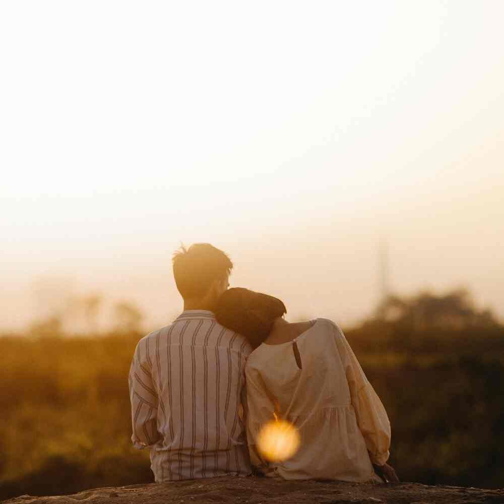 Romantik ilişkilerde bağlanma stili testi | Kendini test et!